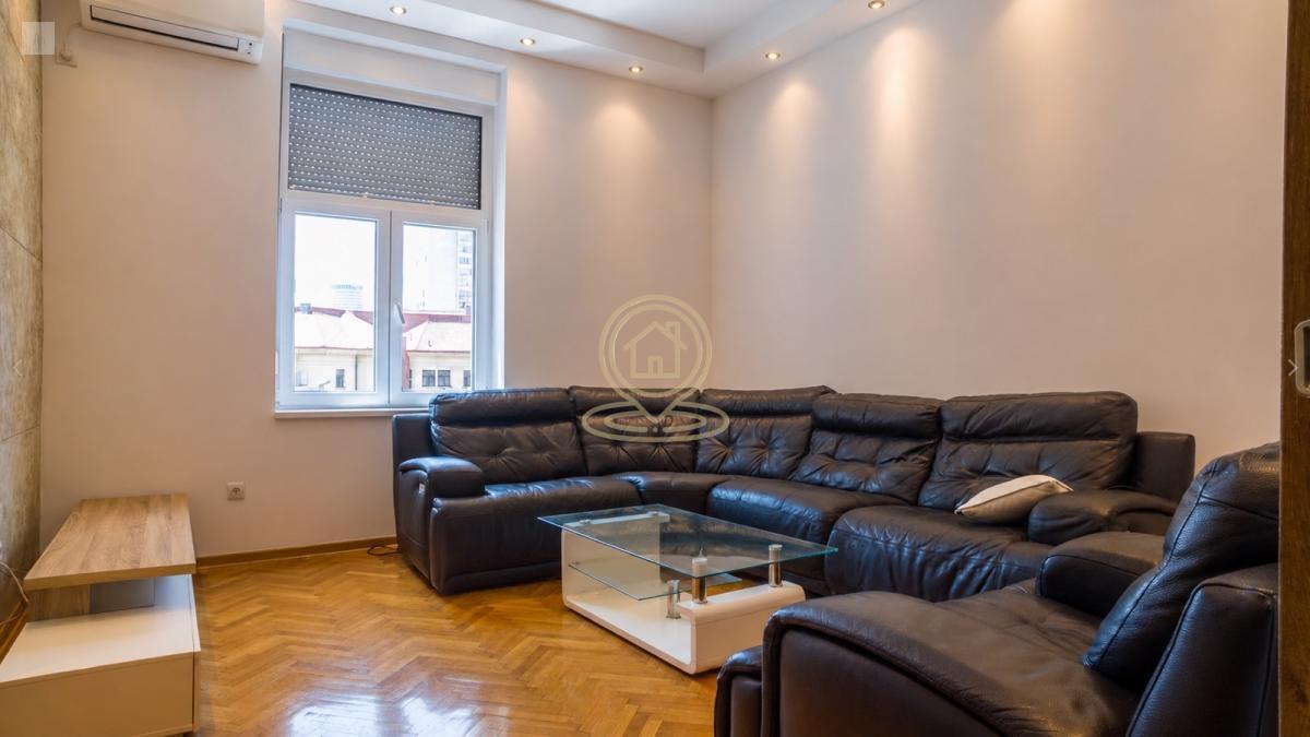 Četvorosoban stan, 100 m2, Resavska