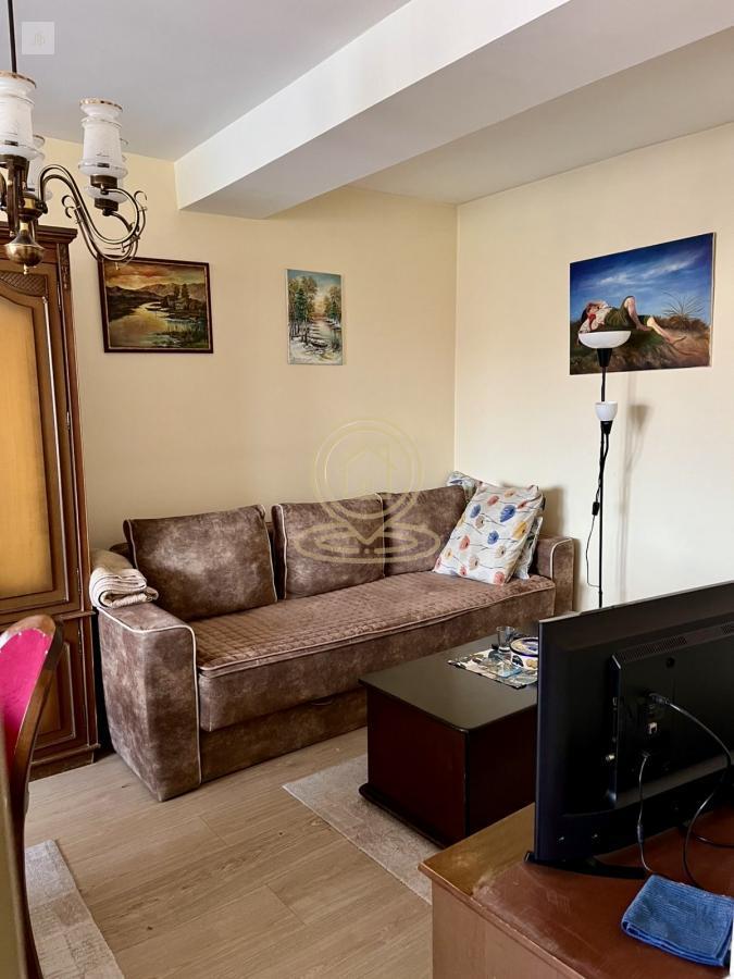 Kompletno namešten stan 52m² kod Učitelj Tasine – lift, podrum, moguć kredit!