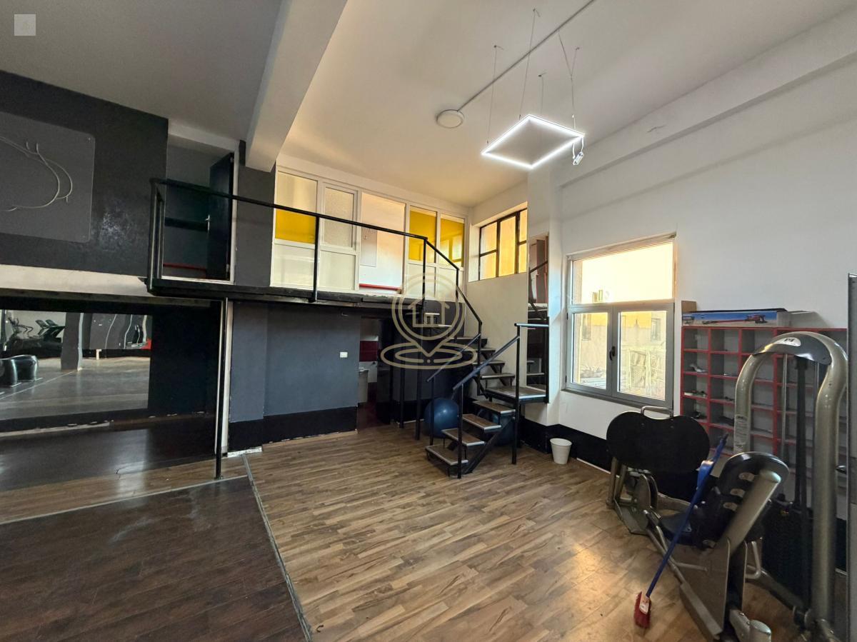 Lokal 180 m² u Kaluđerici, Grocka, Beograd