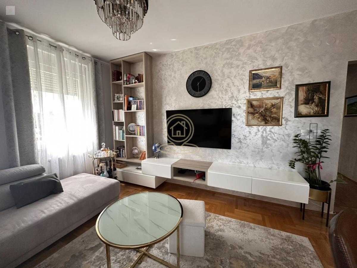Trosoban stan 56 m2, Telep, Novi Sad - Lux, Namešten, Garaža, Useljiv odmah