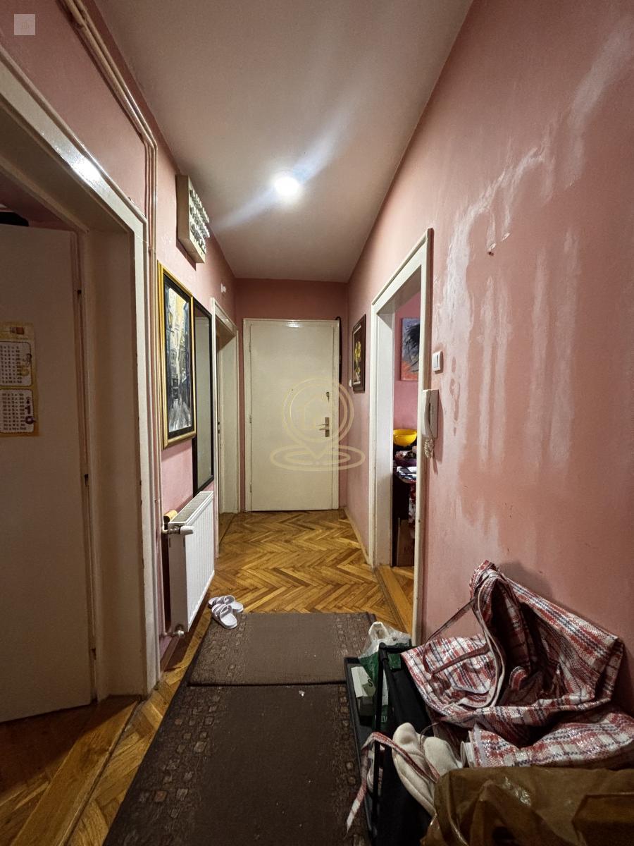 PRODAJA STANA – VOŽDOVA ULICA, CENTAR NIŠA, KOD NARODNOG POZORIŠTA