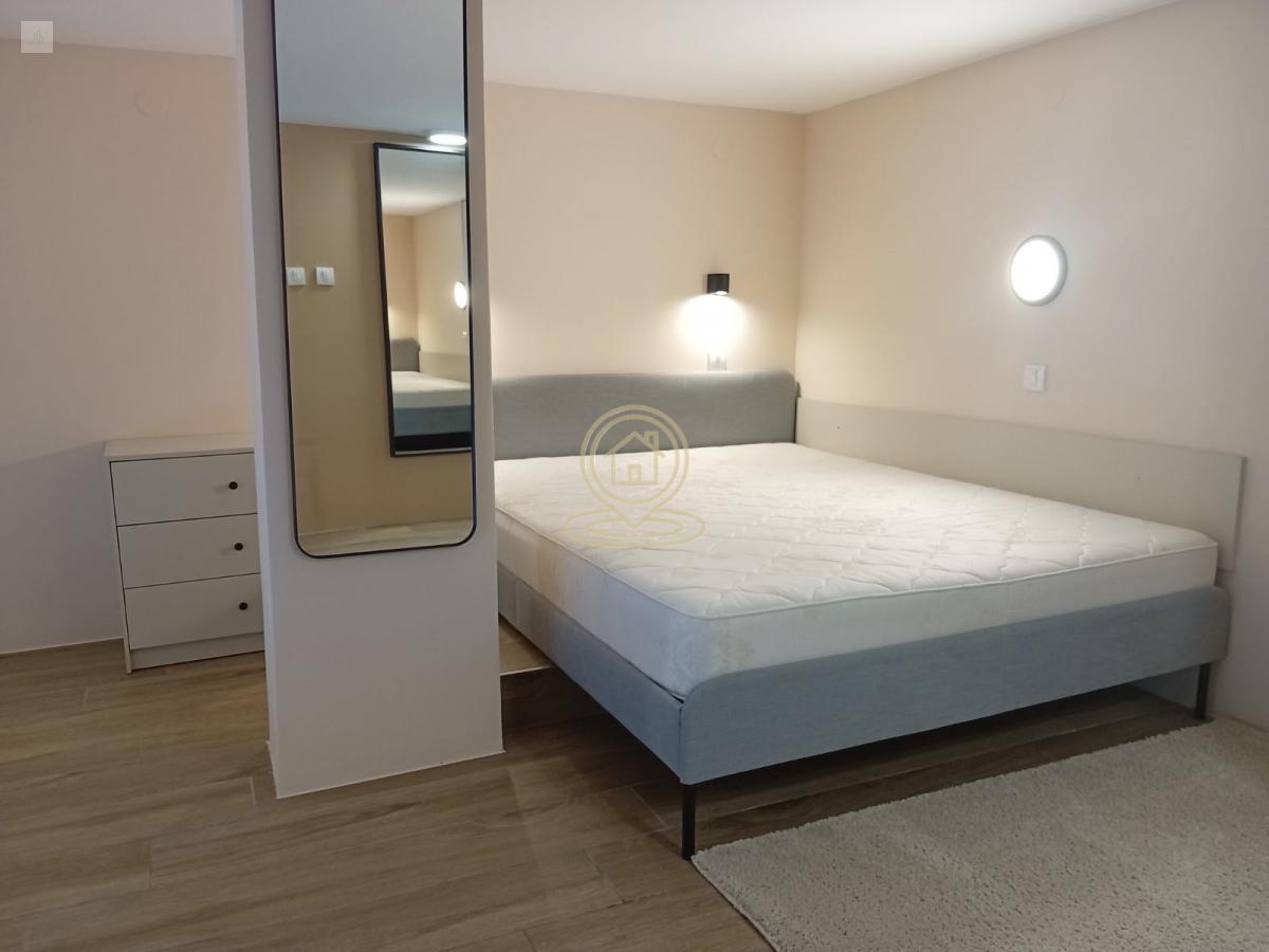 Garsonjera 30 m², Salajka, Novi Sad
