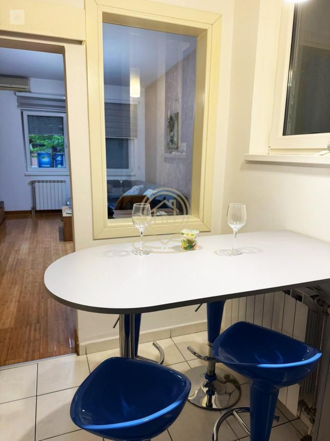 Jednoiposoban stan 53 m², Nova Detelinara, Novi Sad