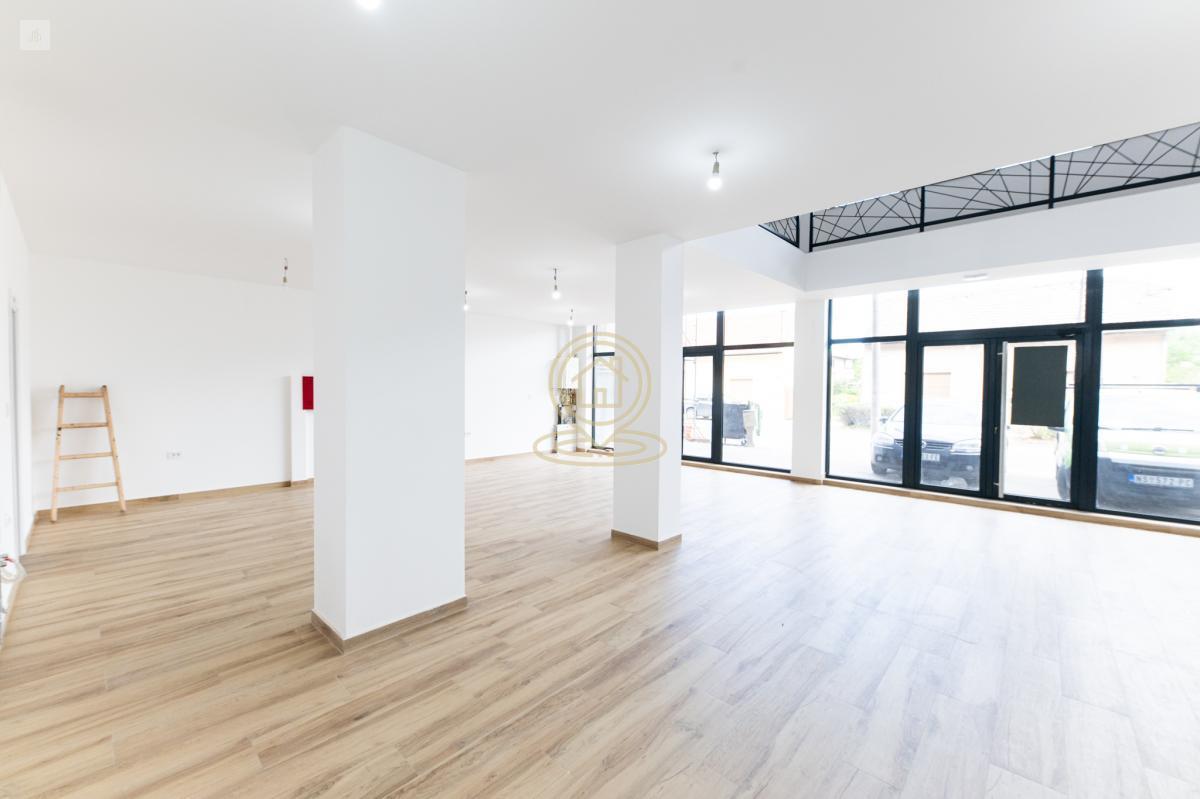 NOV  Poslovni prostor za izdavanje 340m2 na 3 nivoa