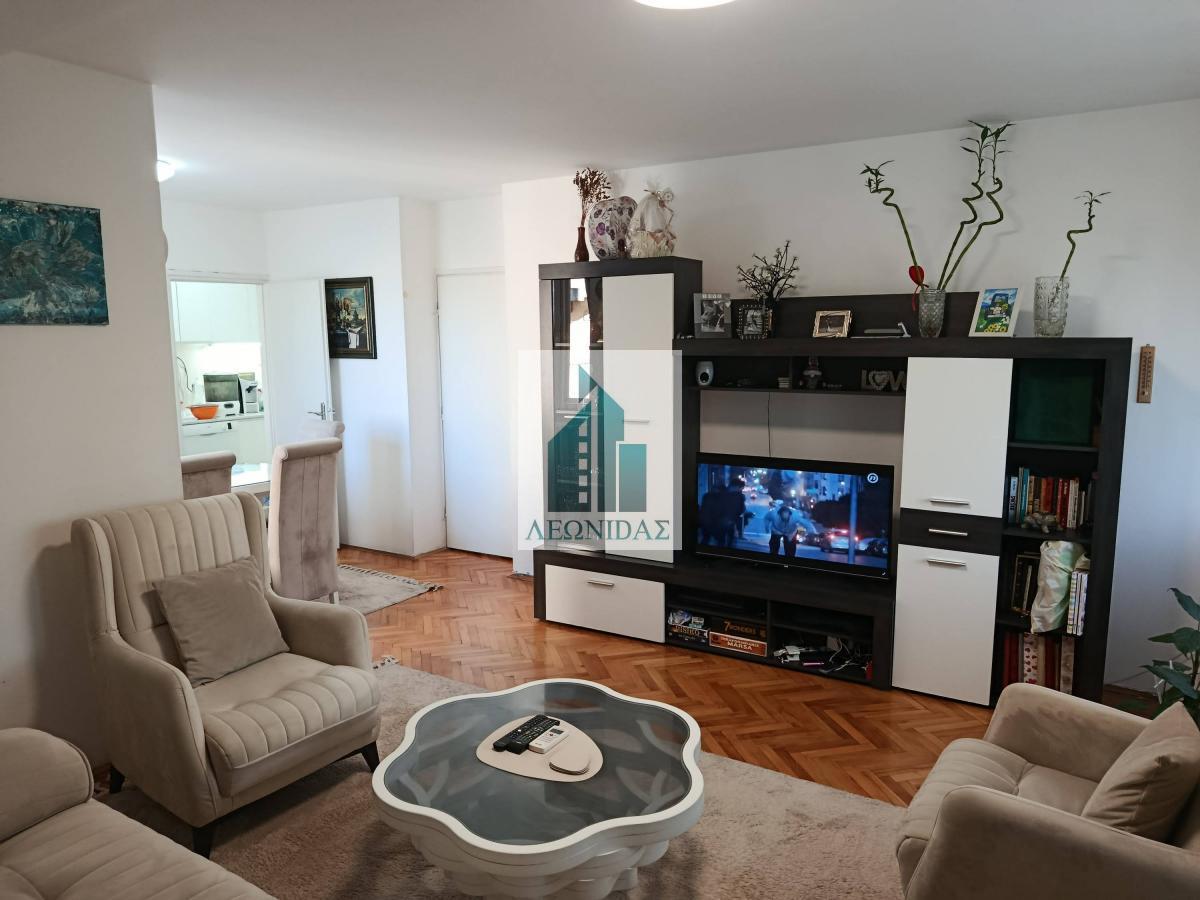 2.5 stan, 75m2, Bulevar Nemanjića