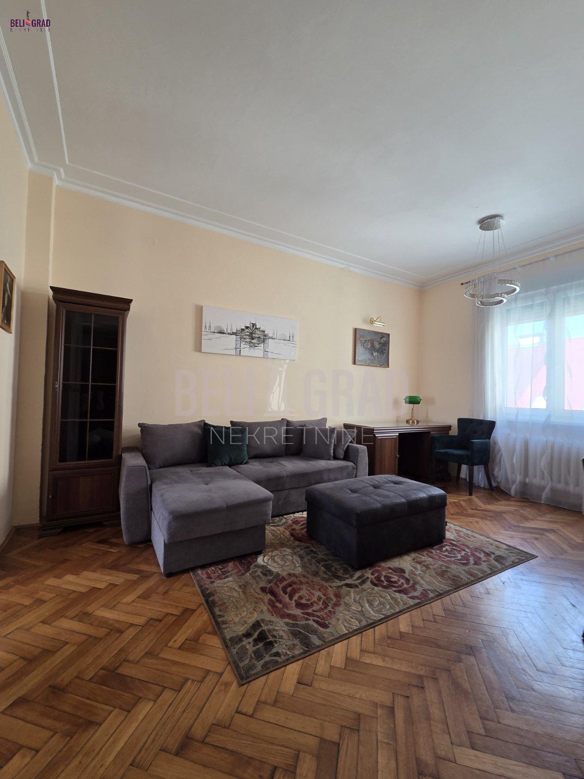 Odličan 2.0-soban stan na Kosančićevom vencu