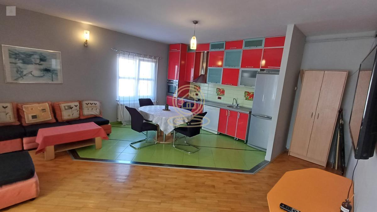 Trosoban stan 60 m², Zvezdarska padina, Beograd