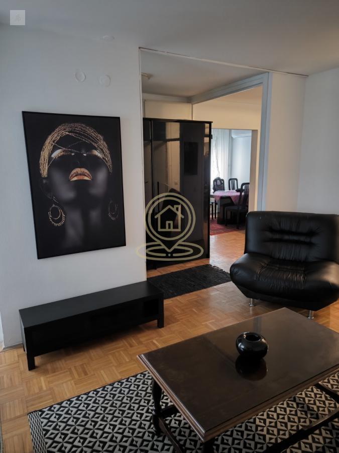 Trosoban stan 85 m², Čukarica, Trgovačka, 2/6, Beograd