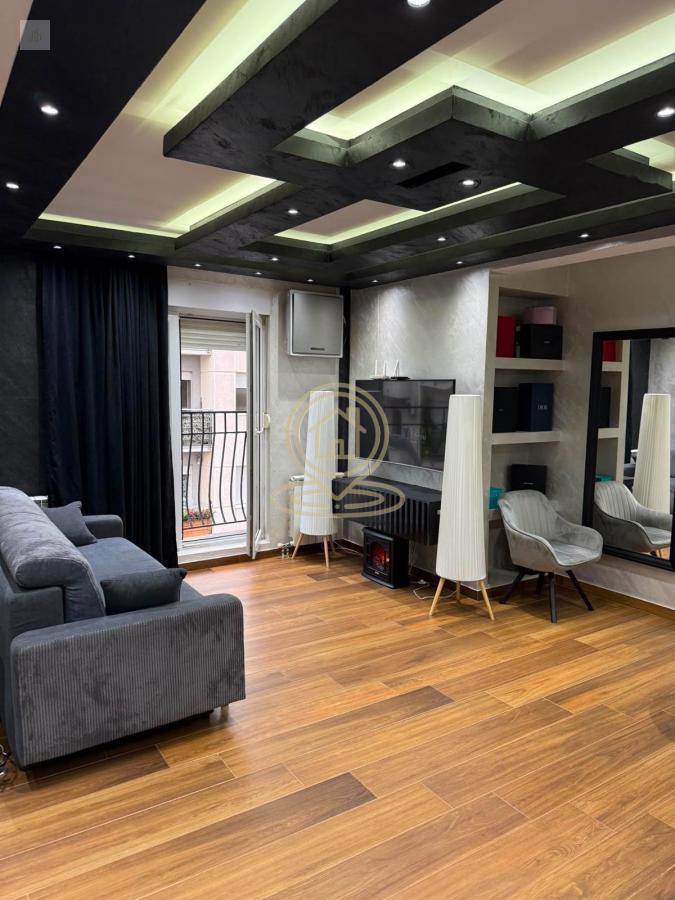 Trosoban stan 60 m², Bulbulder, Zvezdara, Beograd, 3. sprat
