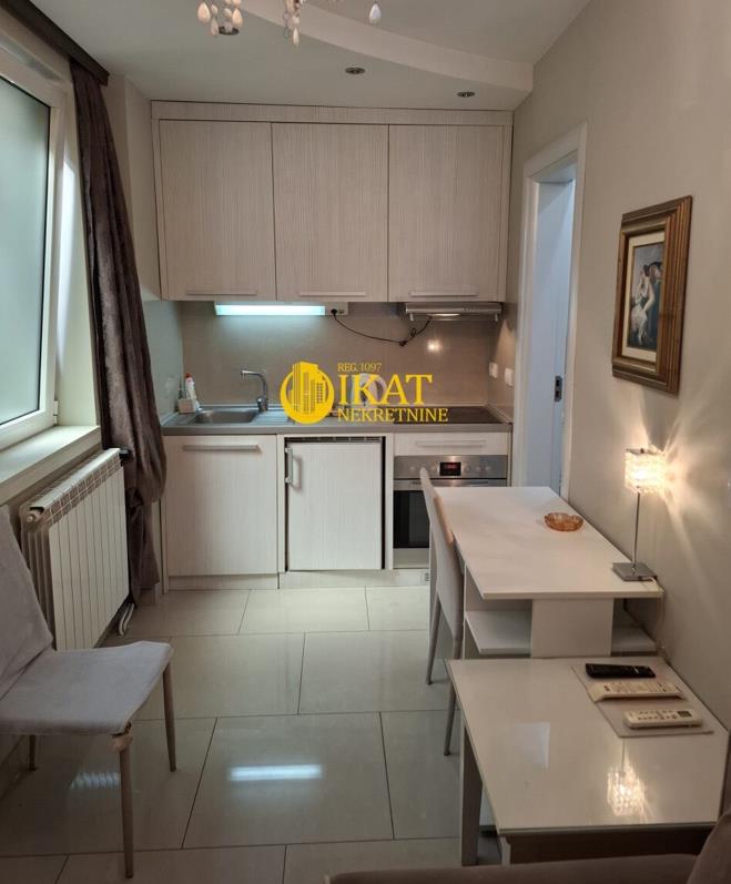 TOP LOKACIJA, Stari Grad, Knez Mihailova, 17m2 ID#5197