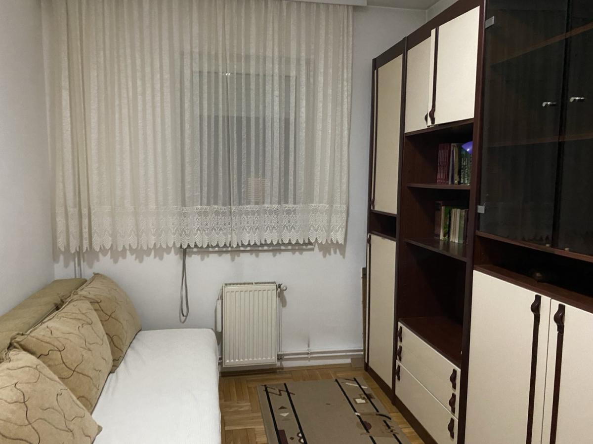 Obrenovac, centar, Kralja Milana, 1.5, 44m2, I, cg, lodja