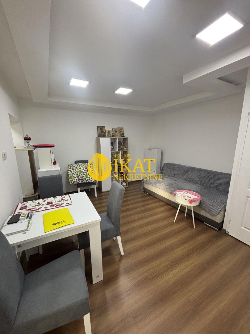 Ćalije, Karaburma 25m2 + terasa ID#5217
