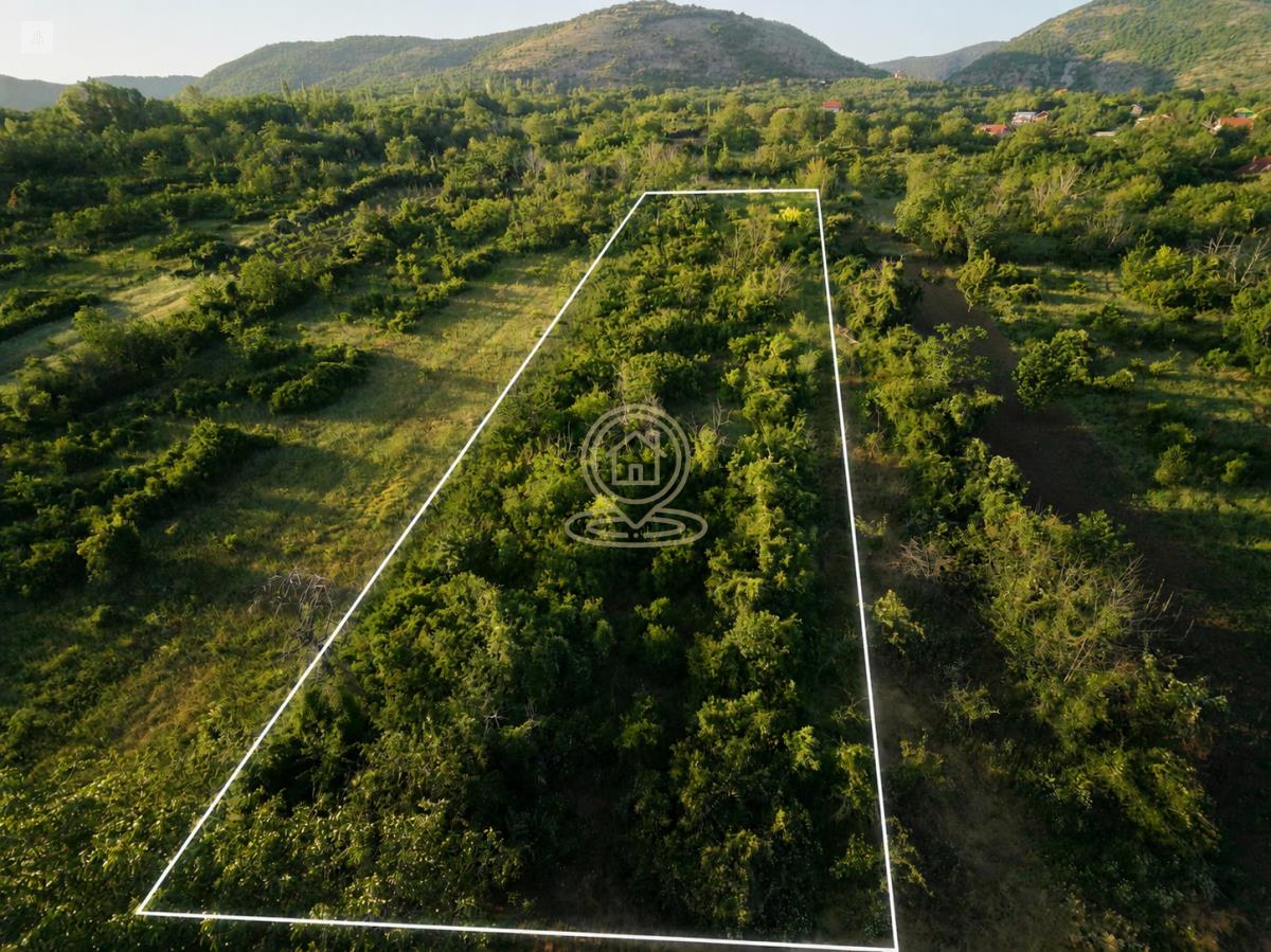 Prodaje se zemljište u građevinskom području, 2273m2, Pantelej, Donji Matejevac