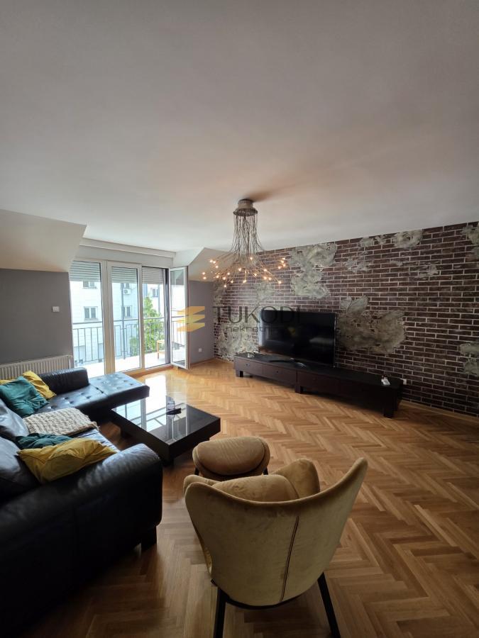 5,0 Duplex od 156m2 Centar