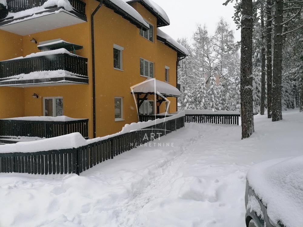 Uknjižen 1.5 stan, namešten, odlična investicija ID#15654
