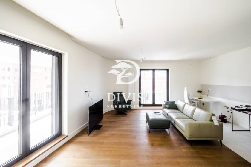 Luksuzan 3.0 stan u Banovo Brdo Residence kompleksu,91m