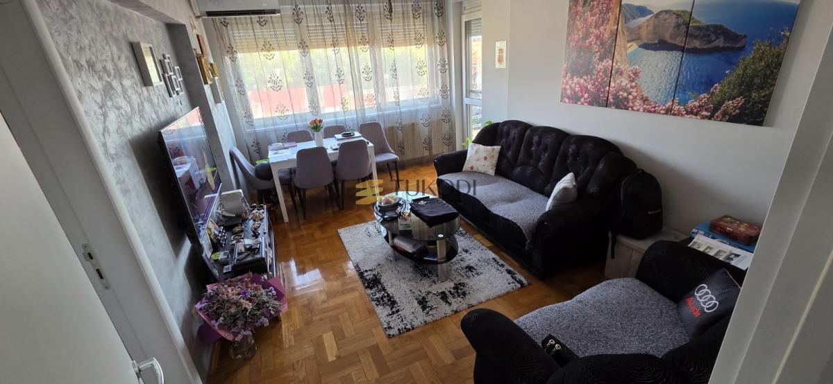 1,5 stan od 44m2 sa parkingom, Temerinska
