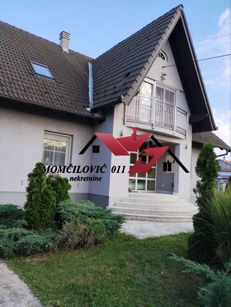 KUĆA ZEMUN - UGRINOVCI  430M2