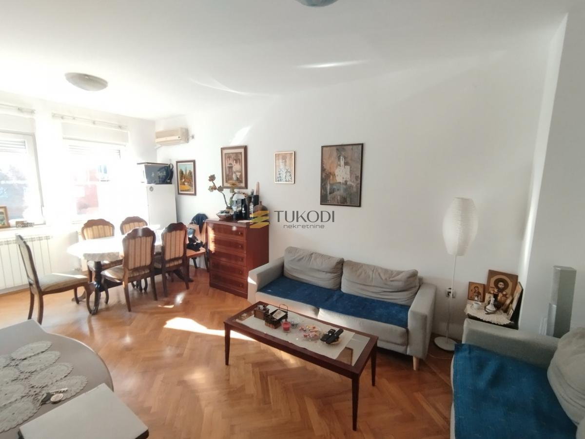 3,0 stan od 77m2,Liman 1,Vladislava Kaćanskog