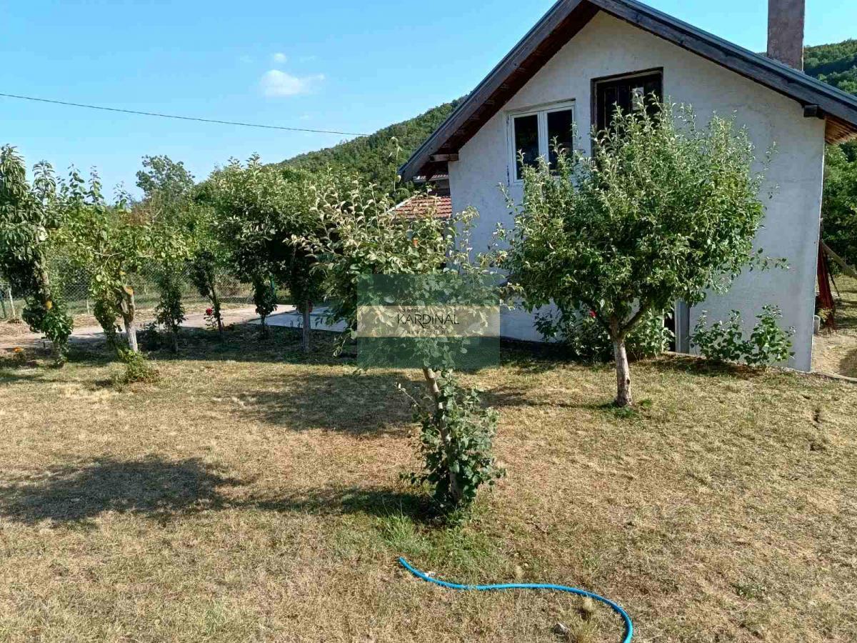 Kuća 140 m² na 52 a u Donjem Štiplju, Jagodina