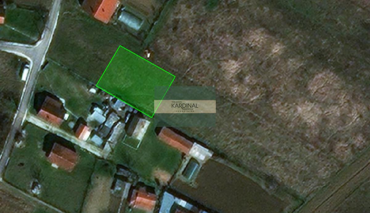 Četvrtasta parcela u građevinskom području