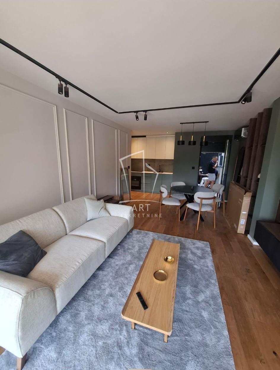 Južni bulevar, odlična lokacija, mereno 54m2 ID#15957