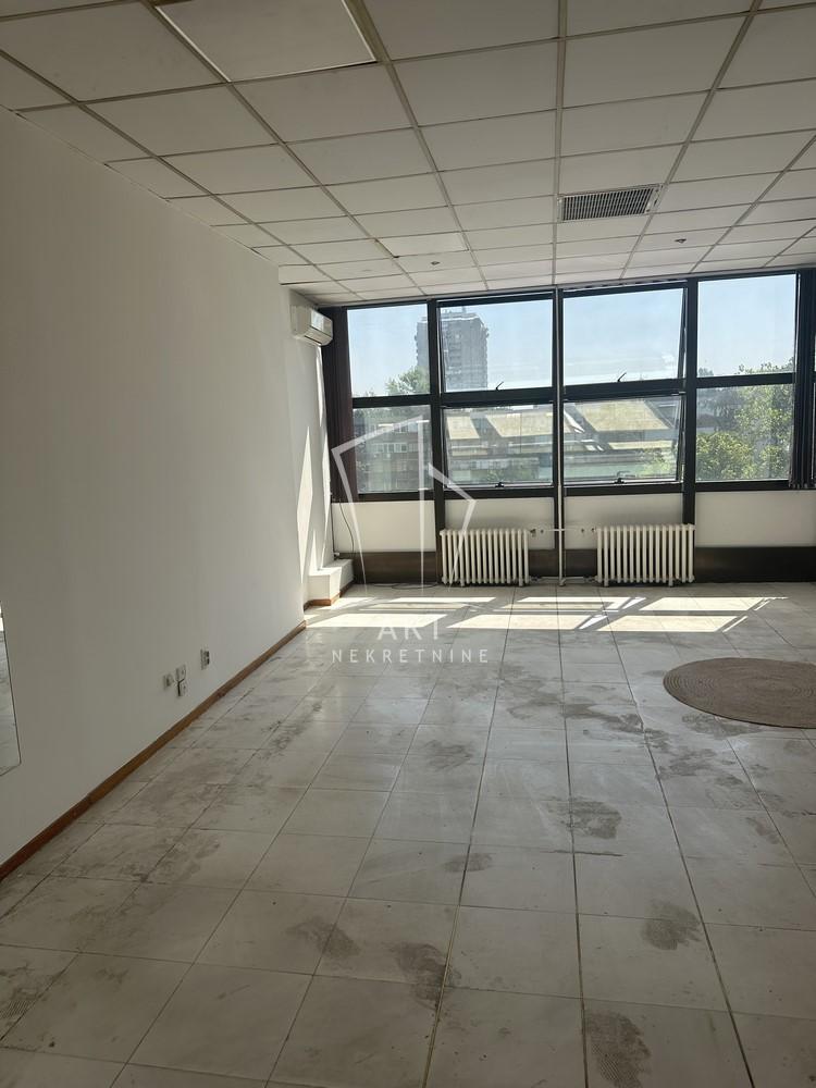 Stari merkator, Palmira Toljatija, 51.45m2 ID#1135711