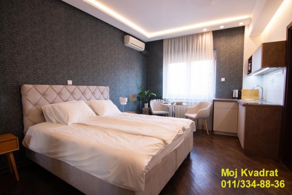 Stari grad, Trg Republike - Bulevar despota Stefana, 142m2