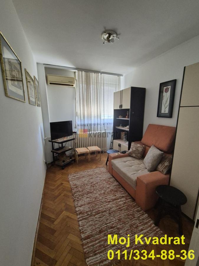 Novi Beograd, Fontana - Pariske komune, 32m2