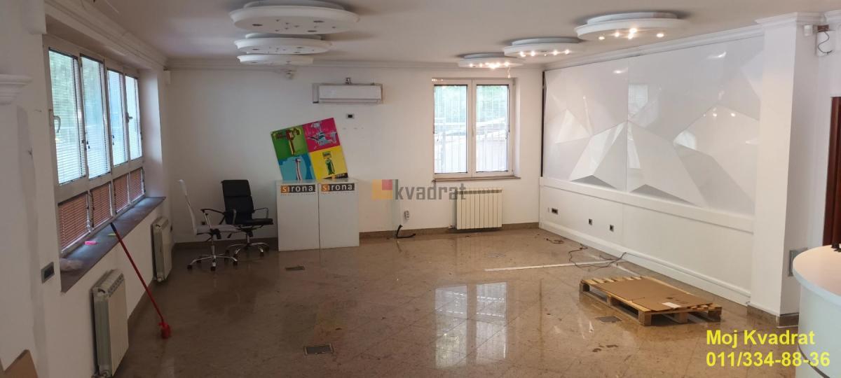 Voždovac, FON - Bulevar oslobođenja, 103m2