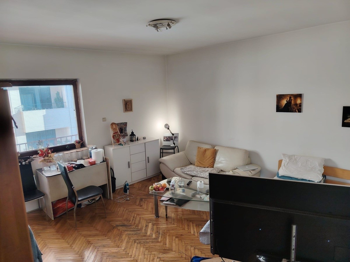 Petosoban dupleks sa terasom u Hadžipopovcu, 100m2