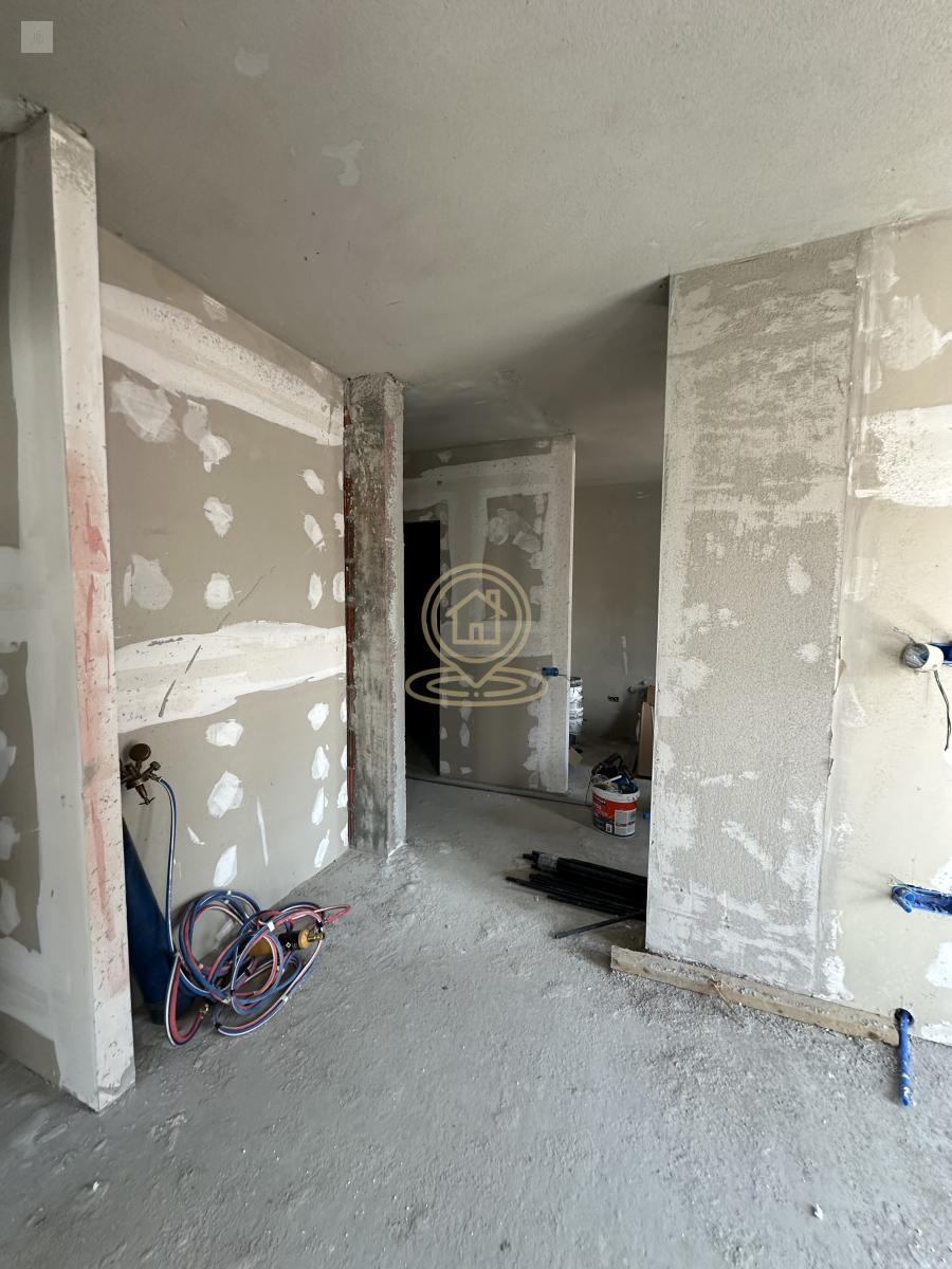 Luksuzan četvorosoban stan, 84 m², Božidar Adžija