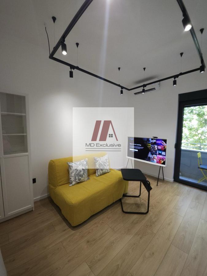 EKSKLUZIVAN STAN NA DORĆOLU – SPOJ MODERNOG DIZAJNA, LOKACIJE I INVESTICIONOG POTENCIJALA!