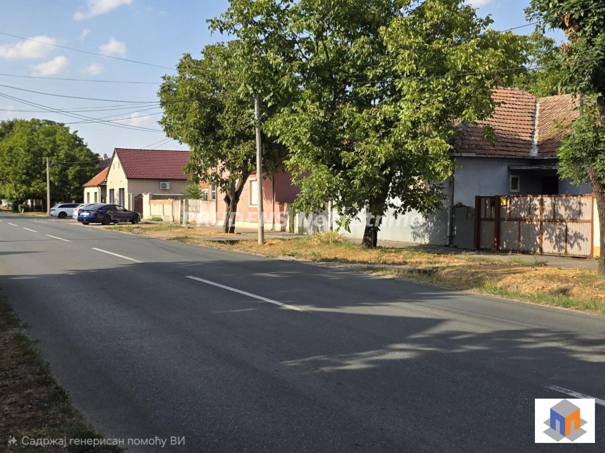 DOBANOVCI - CENTAR, na 2 ulice