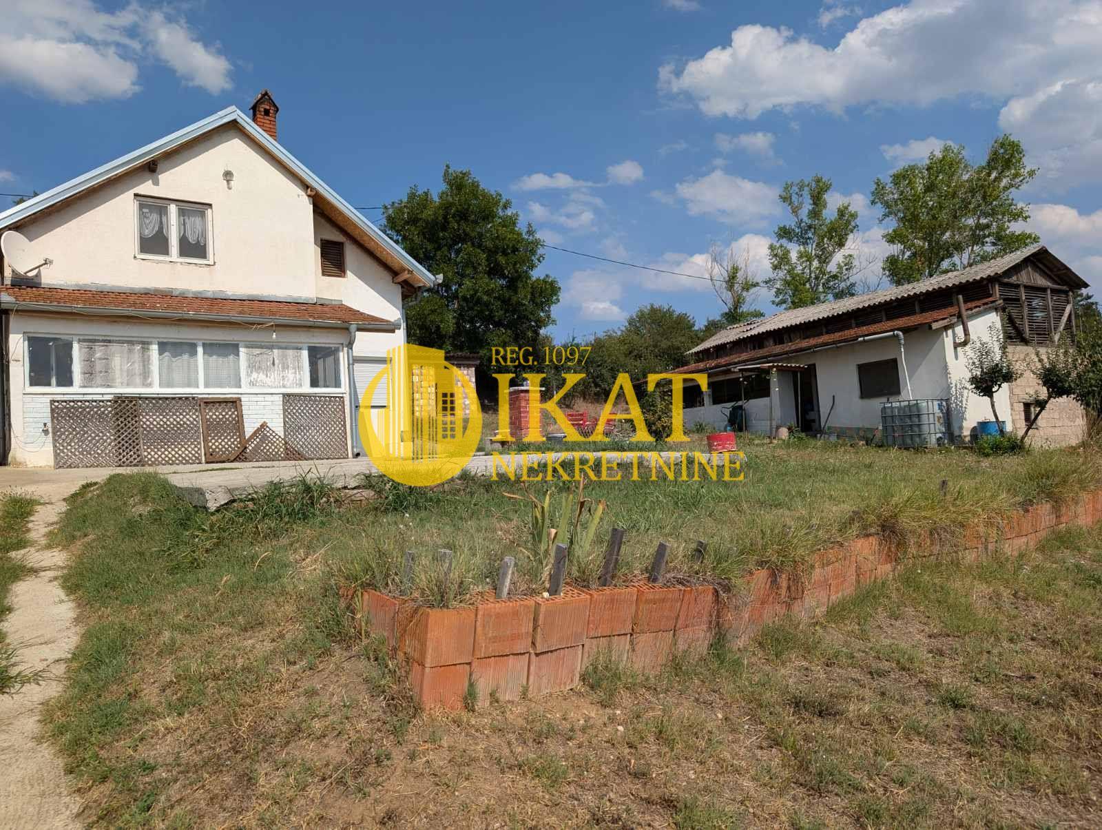 Đurinci, Sopot, Kuća 71m2, plac 24 ari i dodadatni pomoćni o
