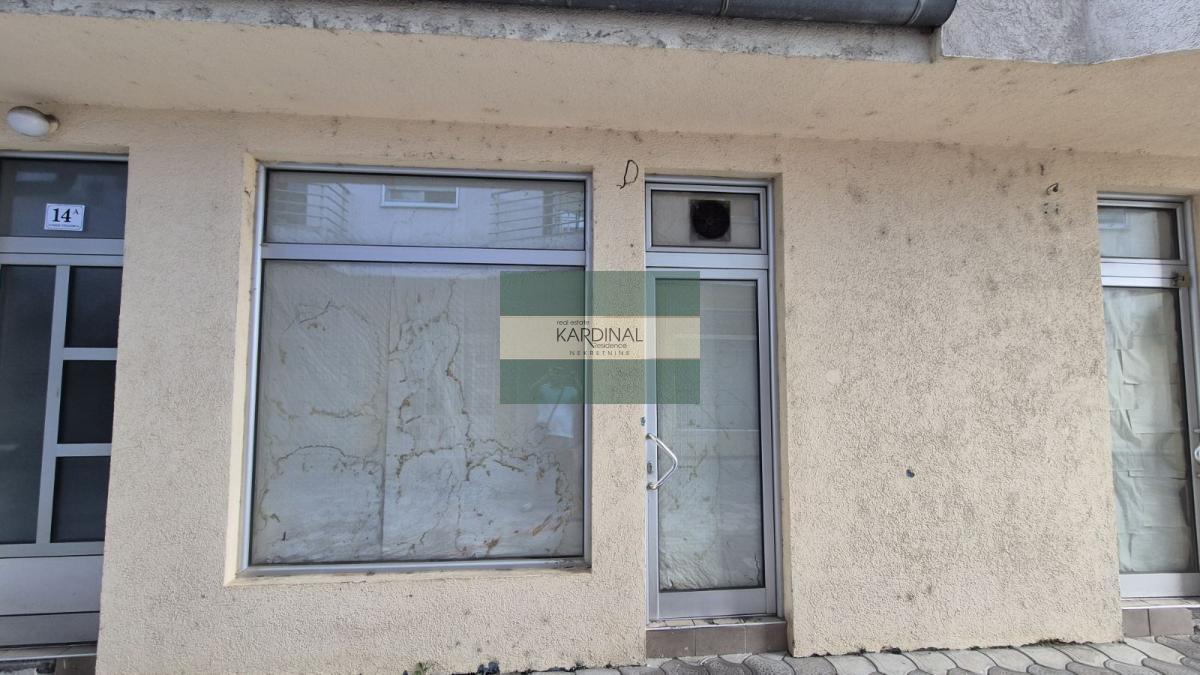 LOKAL ZA SAMO 110 € – ODLIČNA LOKACIJA U BLIZINI PIJACE!