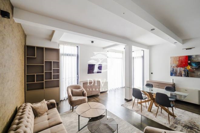 Nov trosoban stan na Senjaku sa garažom, 84m2