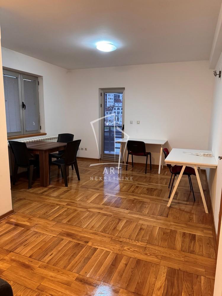 Zemun, 97m2, 3.0, poslovni prostor/stan ID#16275
