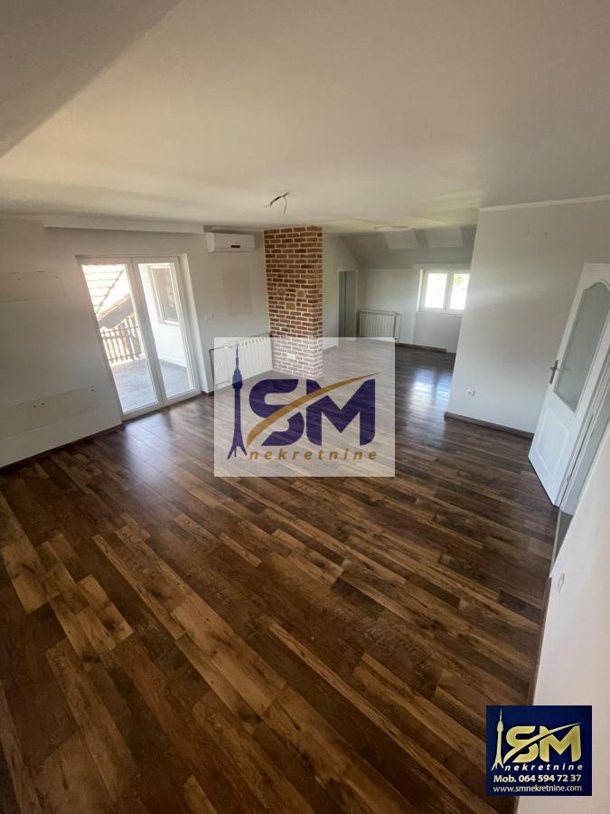Ugrinovci, renoviran stan 106m2