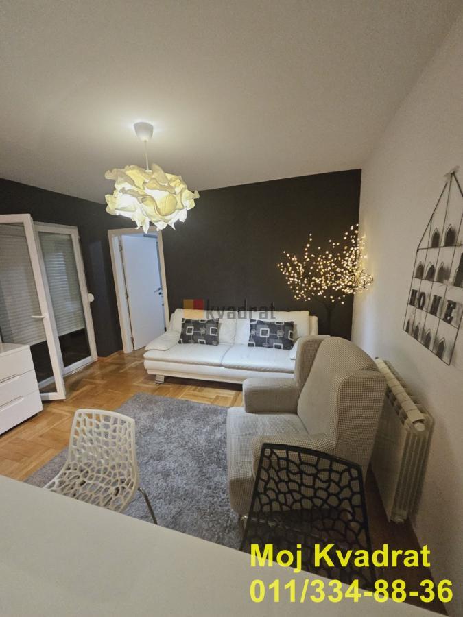 Voždovac, FON - Vojvode Stepe, 94m2