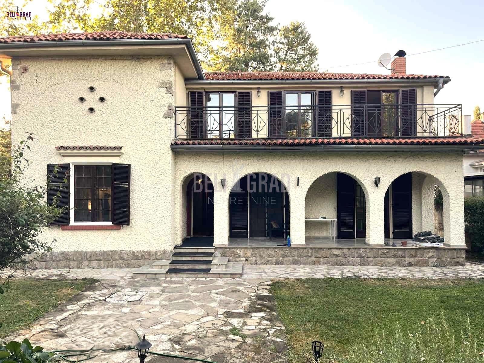 Izuzetna porodična vila na Senjaku