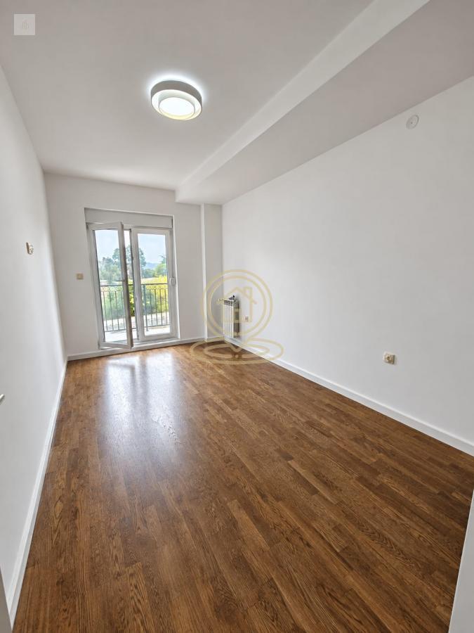 Prazan dvosoban stan 52 m², Bubanj