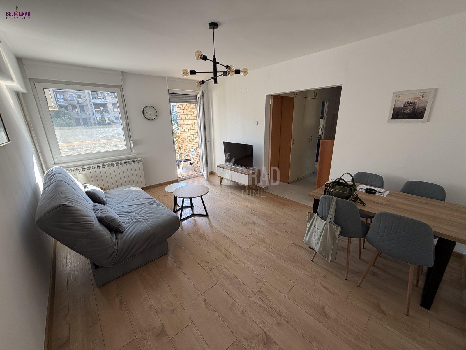 45 m2 Čukarička padina,1.5, Lazarevački drum