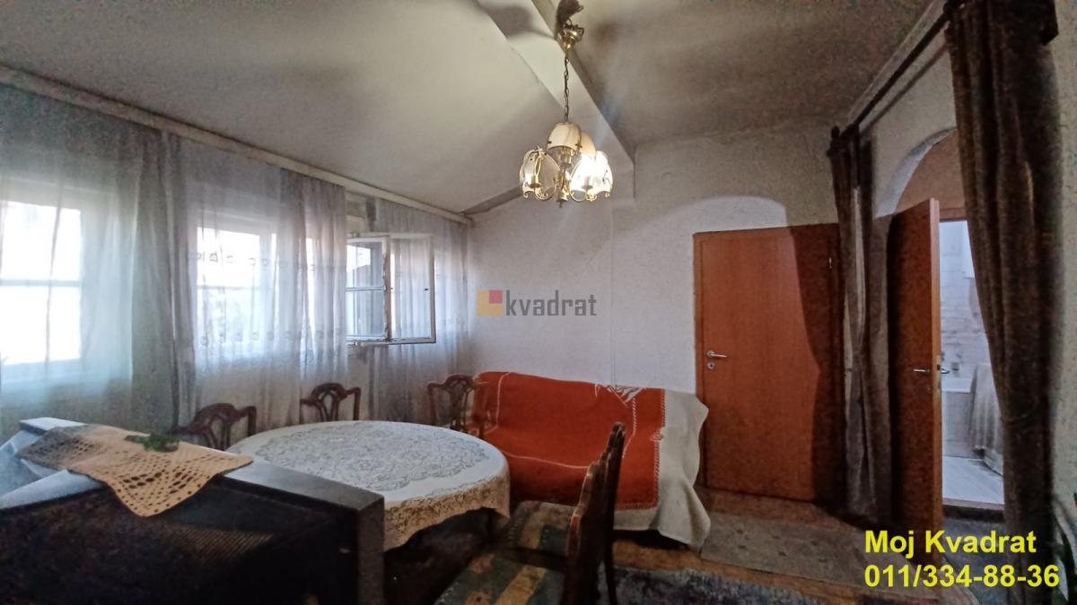 Savski venac, Slavija - Birčaninova, 54m2