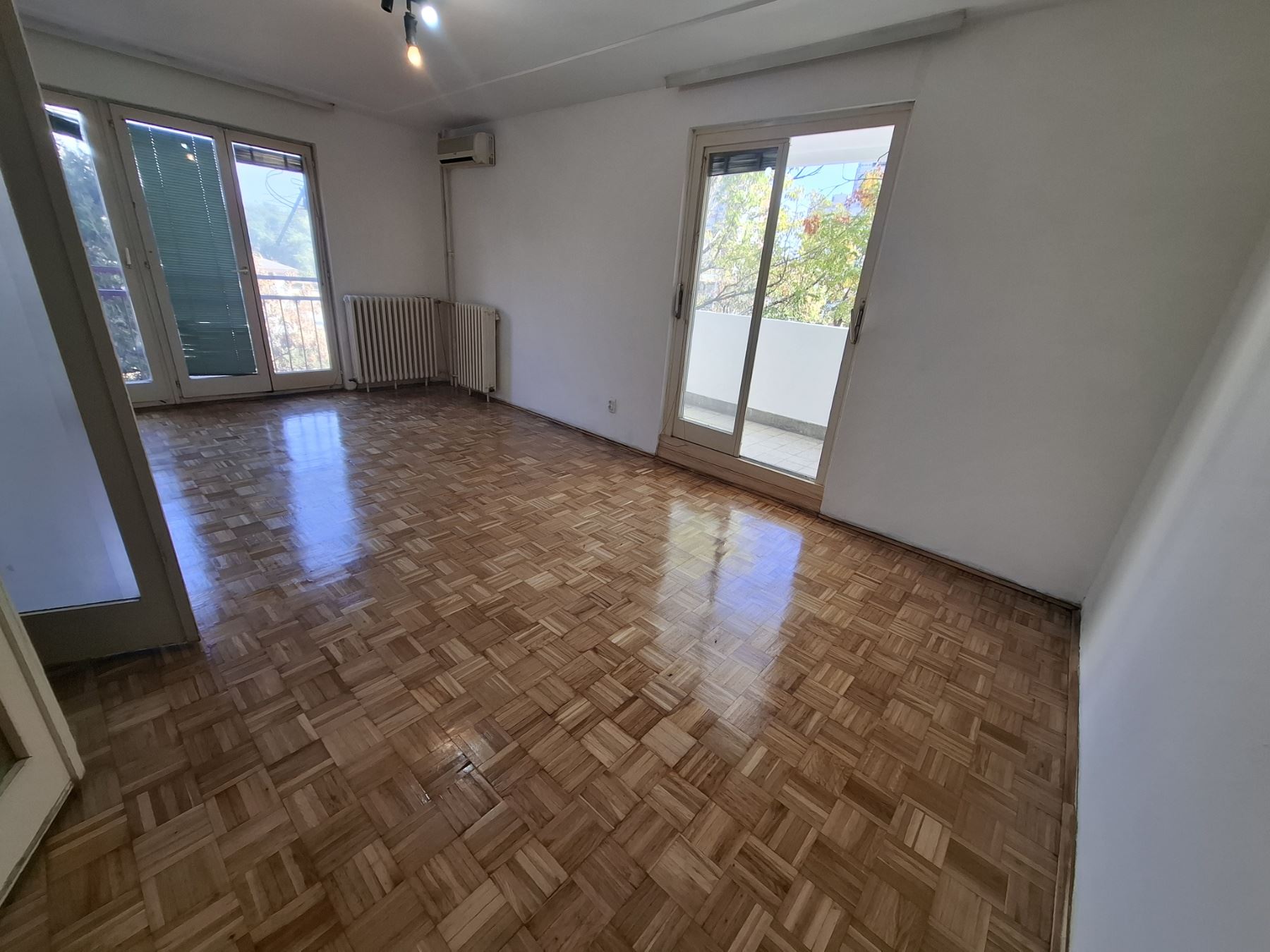 Blok 61, 80m2, 3.0, I sprat, uknjižen