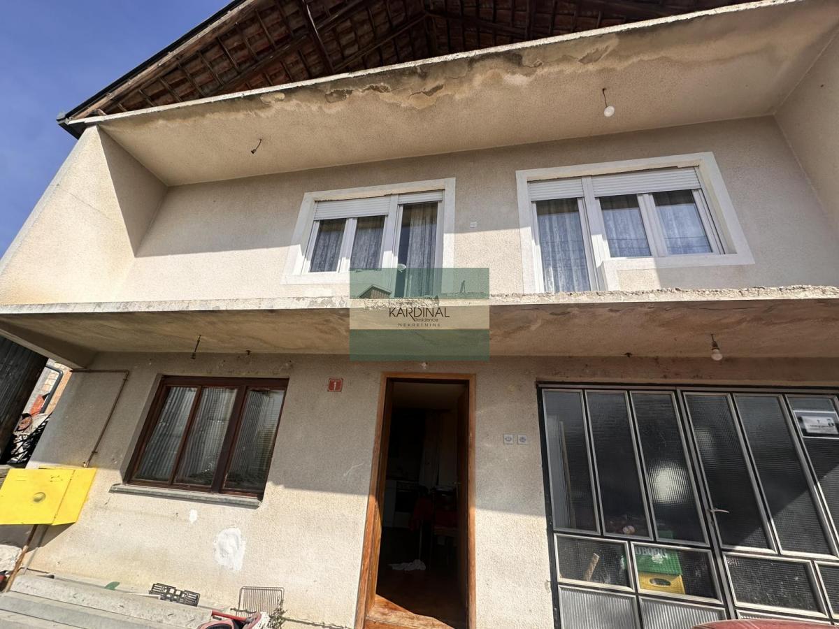 Prodaje se kuća 182m2 u Bresnici